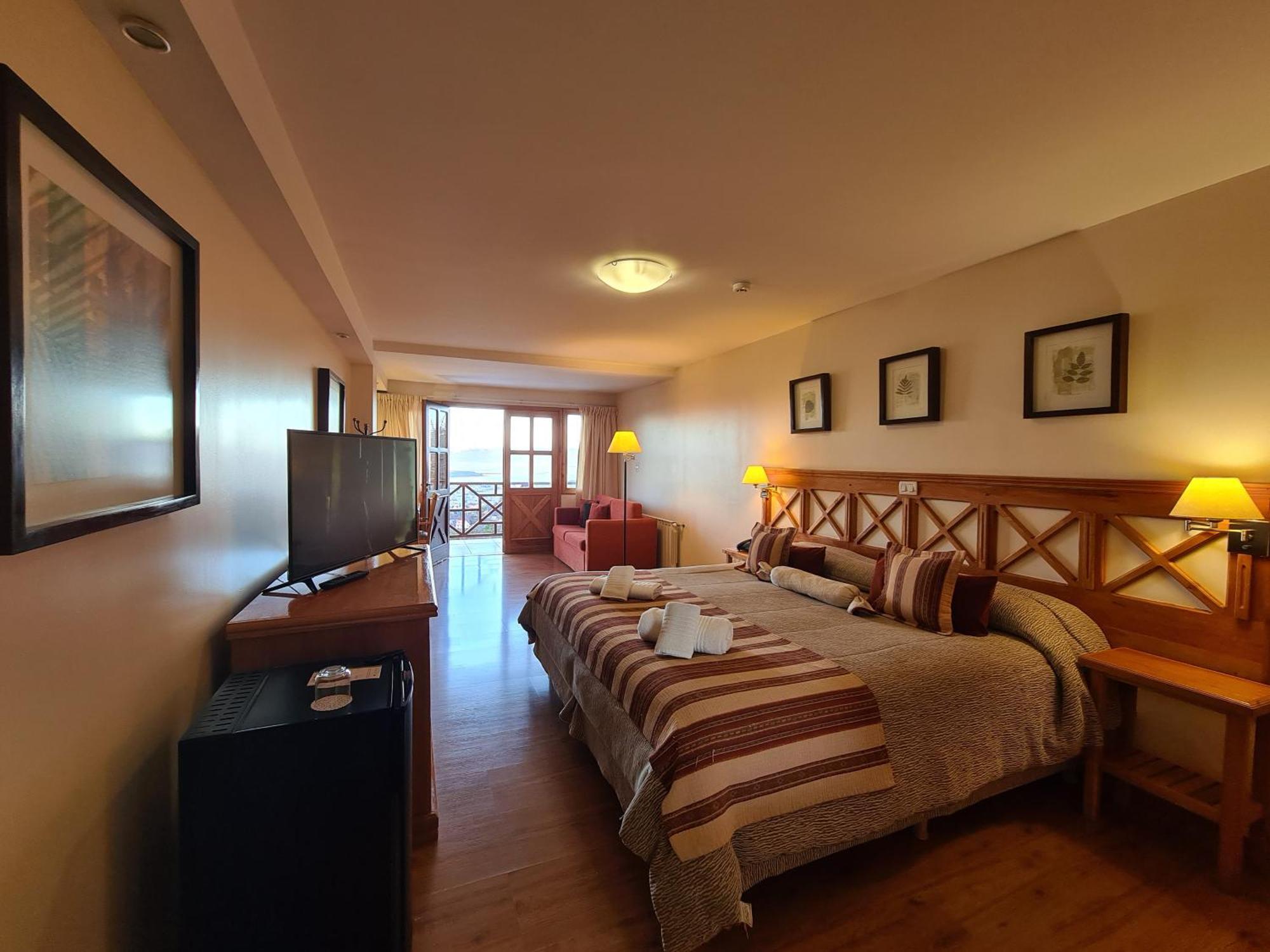 Altos Ushuaia Hotel & Resto 外观 照片
