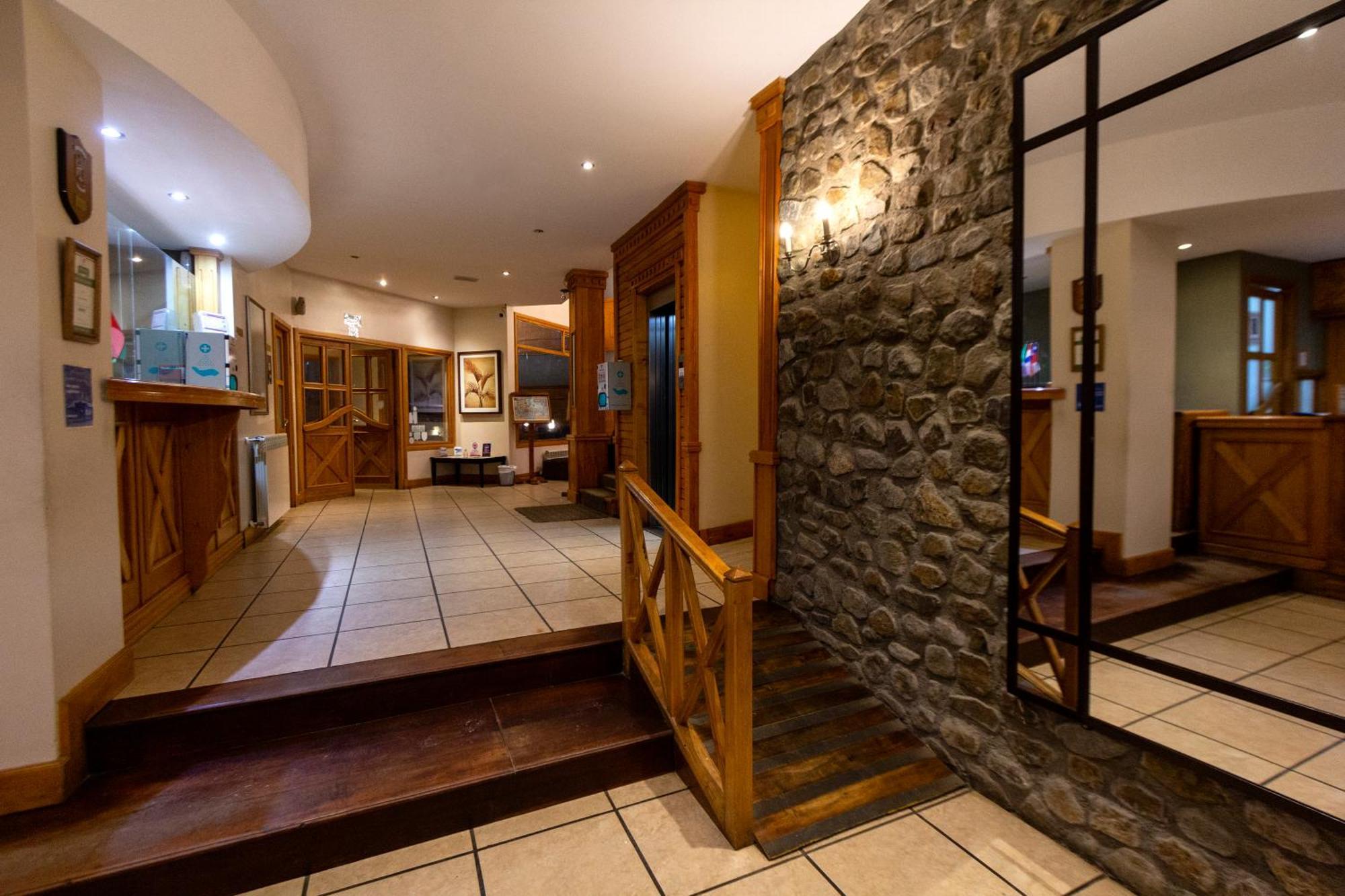 Altos Ushuaia Hotel & Resto 外观 照片
